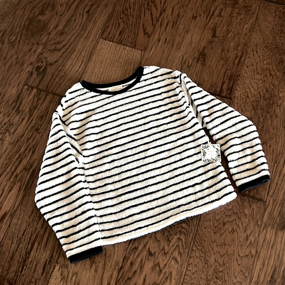Chelsea & Violet girls XL sweater